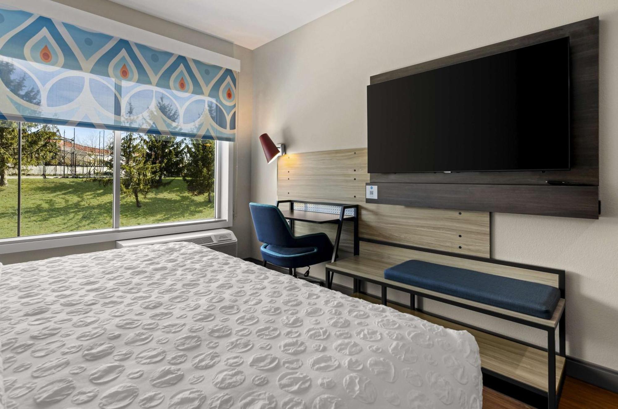 Tru By Hilton Christiansburg Hotel Exterior photo