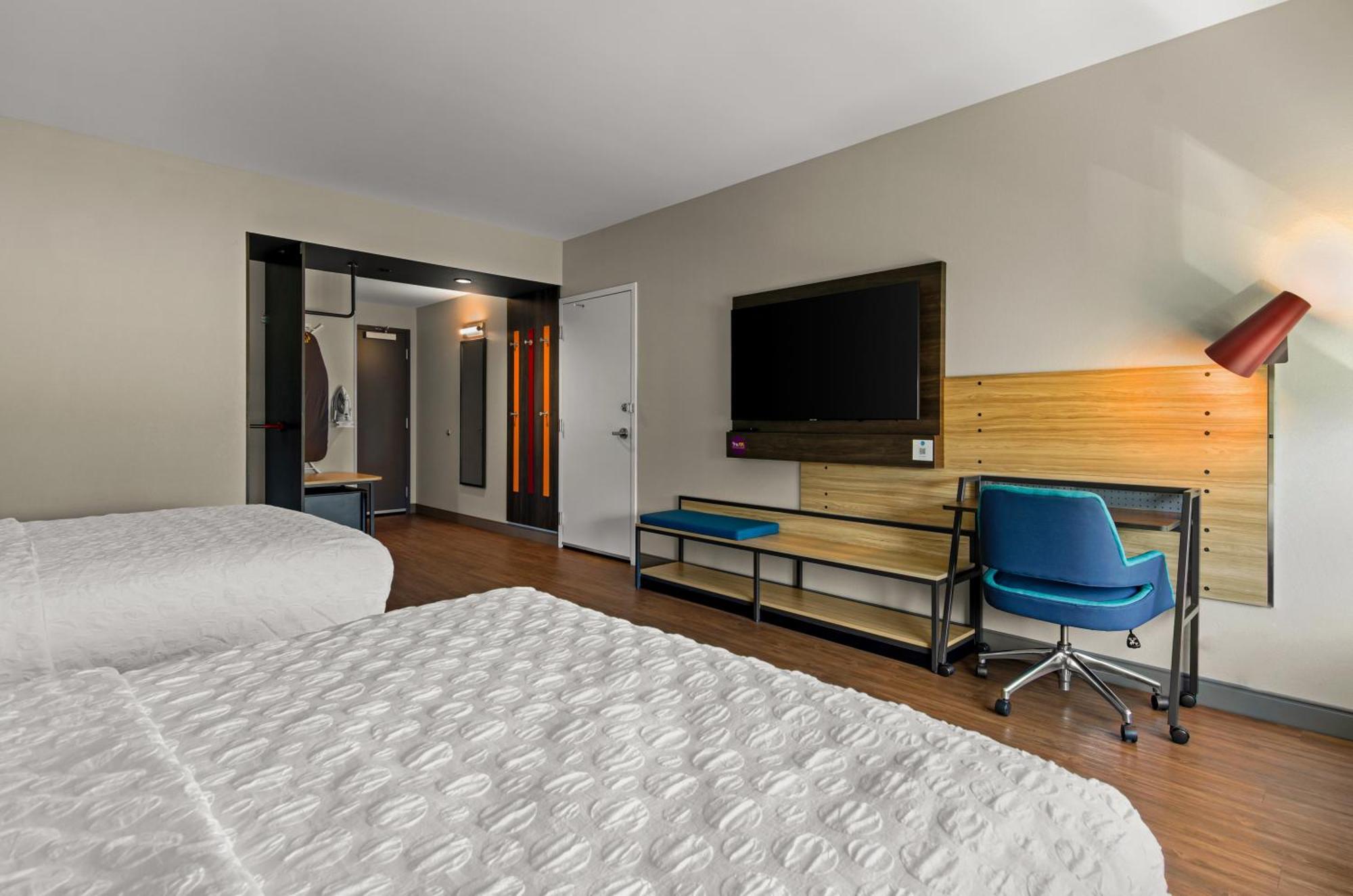 Tru By Hilton Christiansburg Hotel Exterior photo